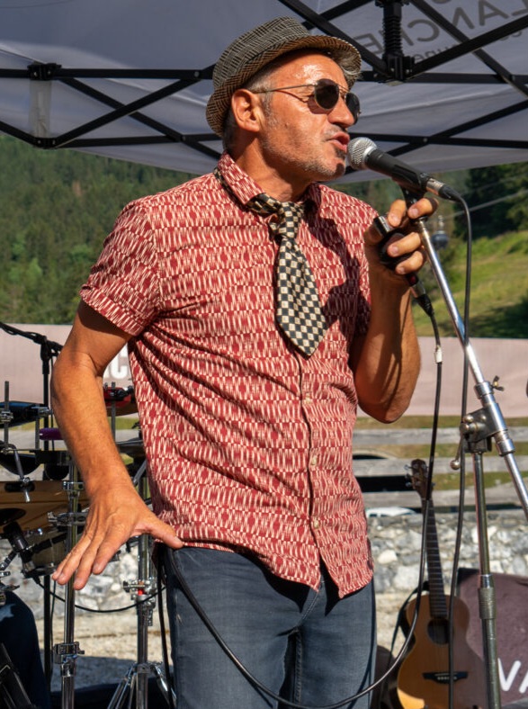 Mister Hole Swing 2024008