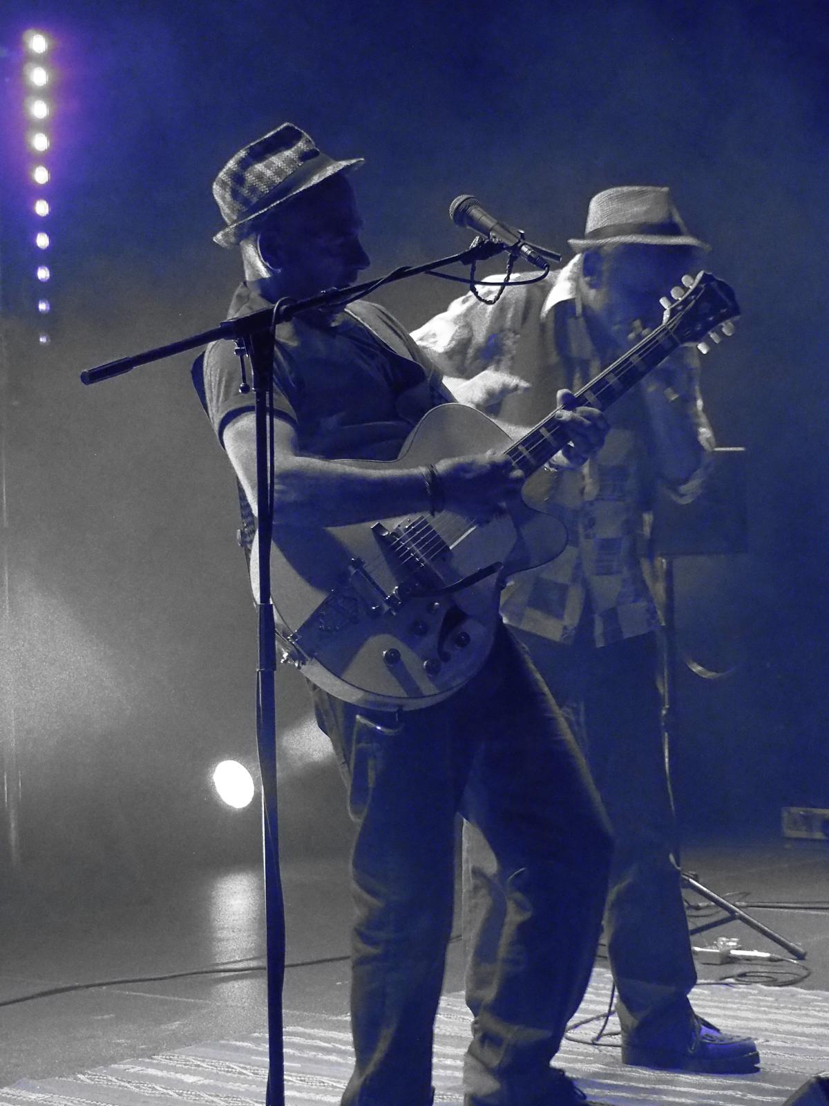 Mister Hole Swing 2026004